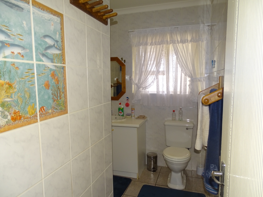 3 Bedroom Property for Sale in Wavecrest Eastern Cape